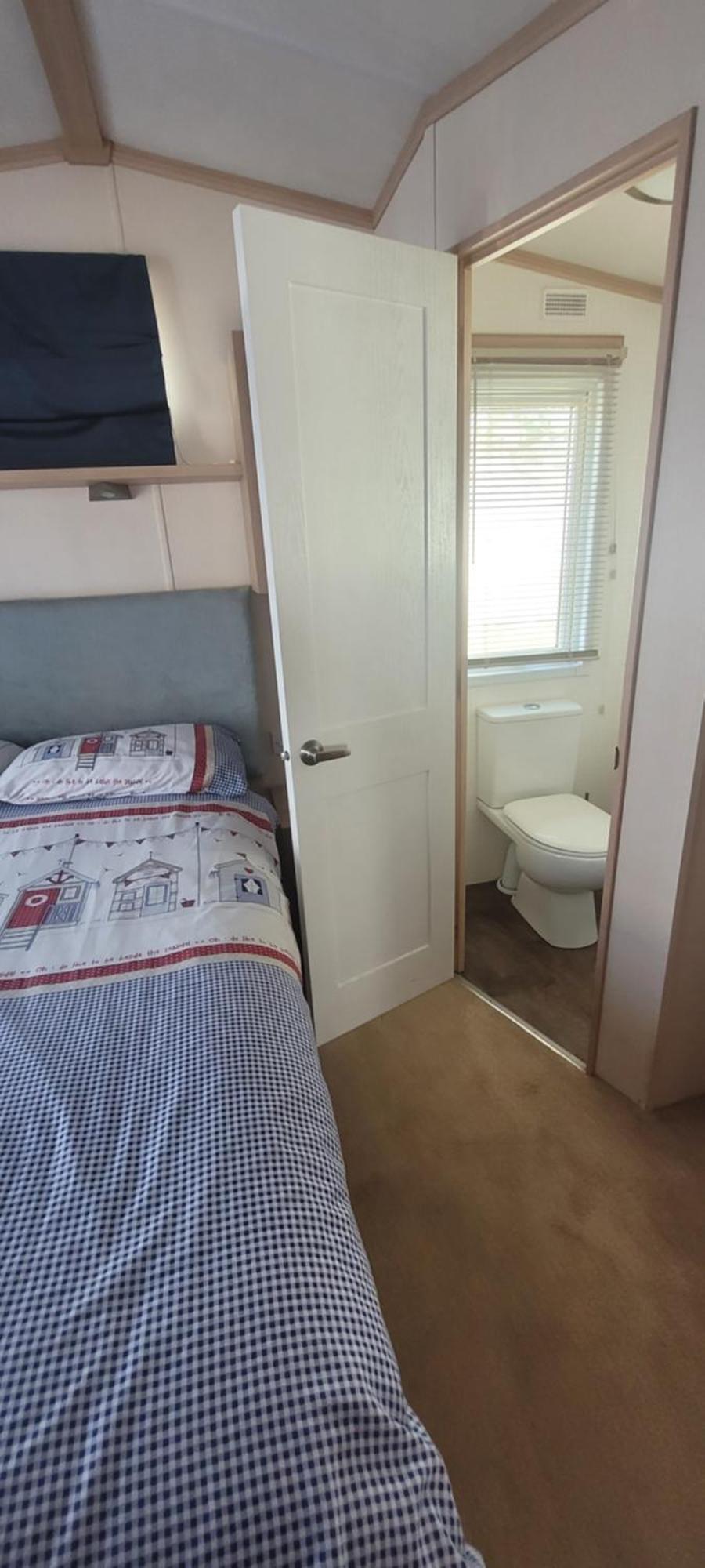 Home With A View Whitecliff Bay Holiday Park Bembridge Extérieur photo