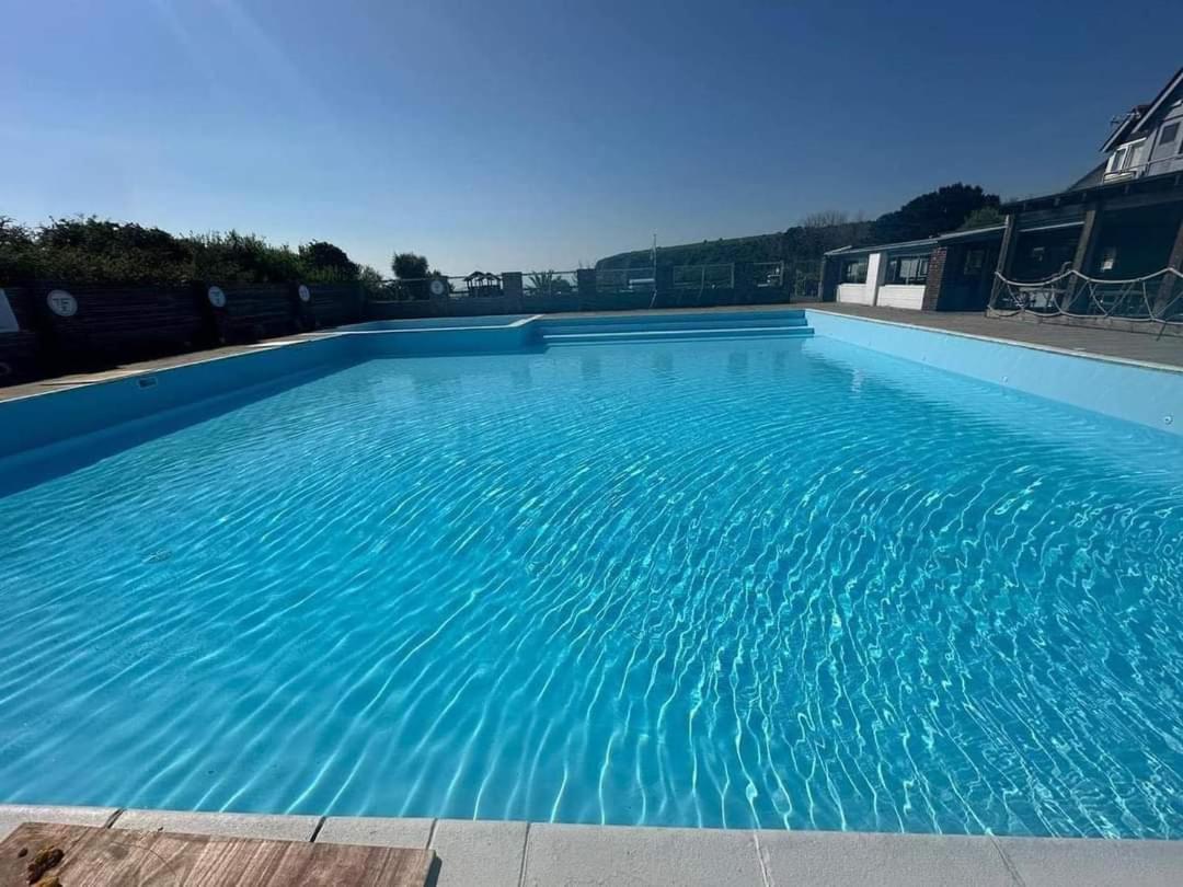 Home With A View Whitecliff Bay Holiday Park Bembridge Extérieur photo